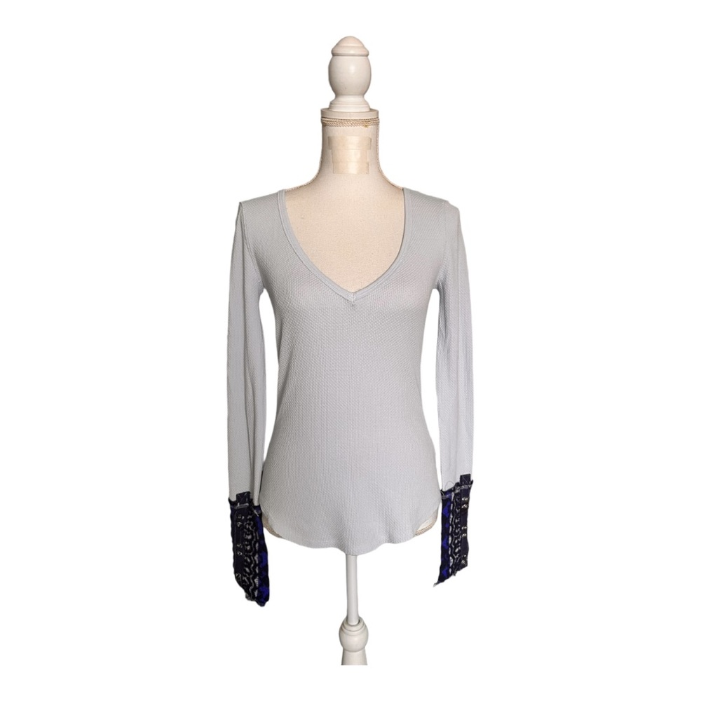 WE THE FREE SZ SMALL BLUE WAFFLE KNIT V-NECK SWEATER CUFF SLEEVE BOHO TOP